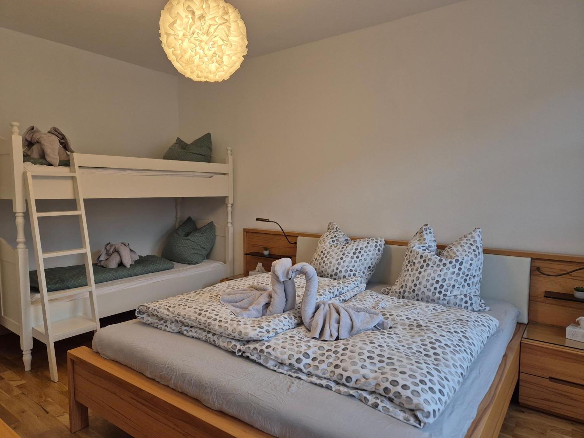*****Saxonia De Luxe***** Neue & Hochwertige 50Qm² 2-Zimmer-Ferienwohnung In Chemnitz Mit Parkplatz & Wie Zuhause Wohlfuehlatmosphaere - My Feel@Home Apartment In Chemnitz Eksteriør bilde
